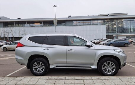 Mitsubishi Pajero Sport III рестайлинг, 2017 год, 2 350 000 рублей, 1 фотография