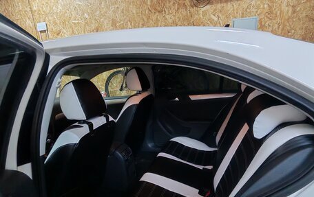 Volkswagen Jetta VI, 2013 год, 1 200 000 рублей, 6 фотография