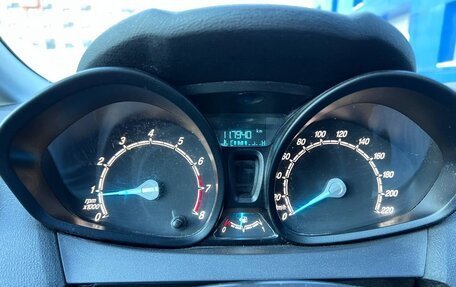 Ford Fiesta, 2015 год, 750 000 рублей, 14 фотография