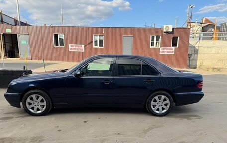 Mercedes-Benz E-Класс, 1999 год, 440 000 рублей, 2 фотография