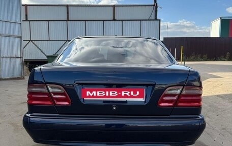 Mercedes-Benz E-Класс, 1999 год, 440 000 рублей, 4 фотография