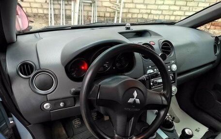 Mitsubishi Colt VI рестайлинг, 2005 год, 300 000 рублей, 7 фотография
