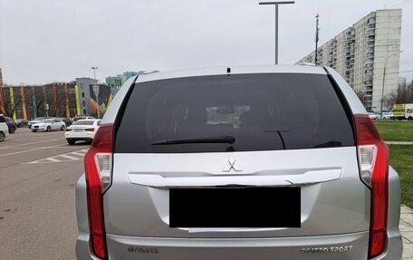 Mitsubishi Pajero Sport III рестайлинг, 2017 год, 2 350 000 рублей, 3 фотография