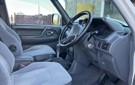 Mitsubishi Pajero III рестайлинг, 1995 год, 1 300 000 рублей, 11 фотография