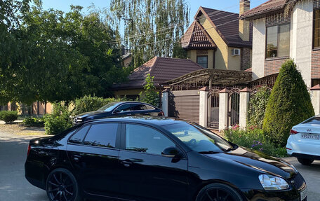 Volkswagen Jetta VI, 2008 год, 700 000 рублей, 3 фотография