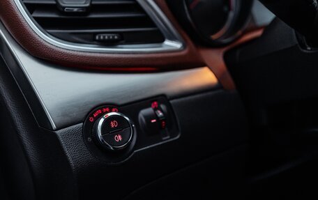 Opel Mokka I, 2012 год, 1 300 000 рублей, 17 фотография