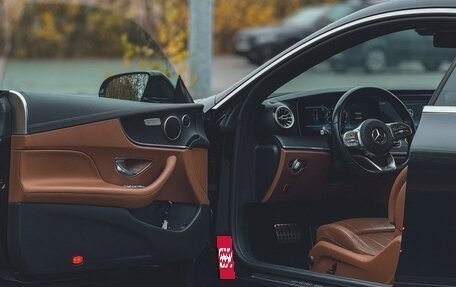 Mercedes-Benz E-Класс, 2019 год, 3 800 000 рублей, 8 фотография