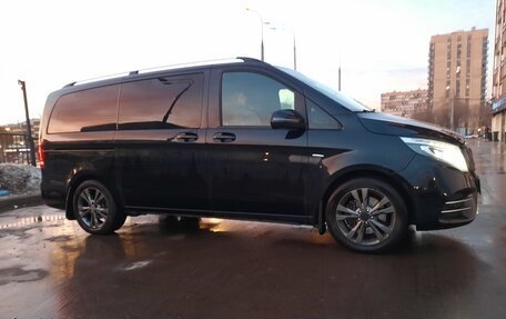 Mercedes-Benz V-Класс, 2016 год, 4 499 000 рублей, 2 фотография
