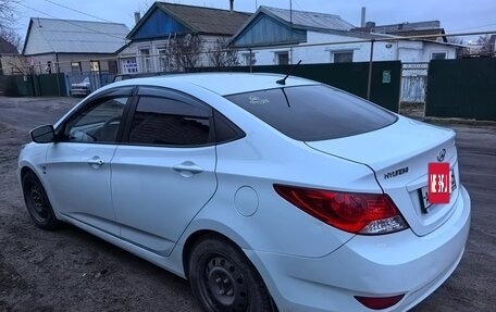 Hyundai Solaris II рестайлинг, 2014 год, 1 250 000 рублей, 4 фотография