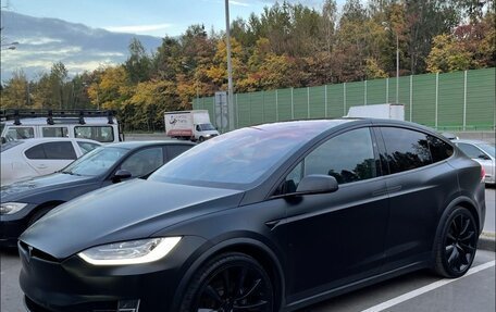 Tesla Model X I, 2017 год, 4 000 000 рублей, 2 фотография