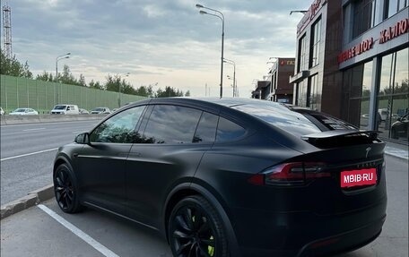 Tesla Model X I, 2017 год, 4 000 000 рублей, 3 фотография