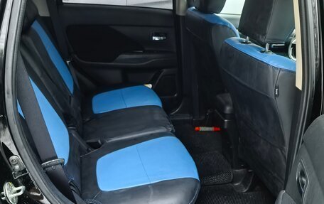 Mitsubishi Outlander III рестайлинг 3, 2017 год, 1 600 000 рублей, 4 фотография