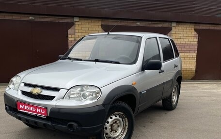 Chevrolet Niva I рестайлинг, 2010 год, 575 000 рублей, 1 фотография
