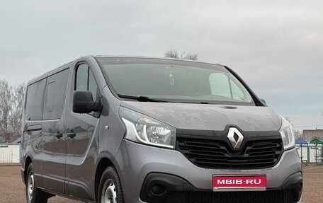 Renault Trafic, 2015 год, 2 150 000 рублей, 1 фотография