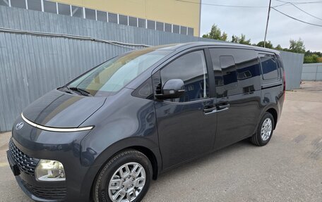 Hyundai Staria, 2024 год, 5 850 000 рублей, 2 фотография