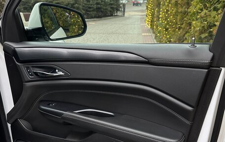 Cadillac SRX II рестайлинг, 2014 год, 1 750 000 рублей, 19 фотография