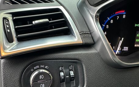 Cadillac SRX II рестайлинг, 2014 год, 1 750 000 рублей, 18 фотография