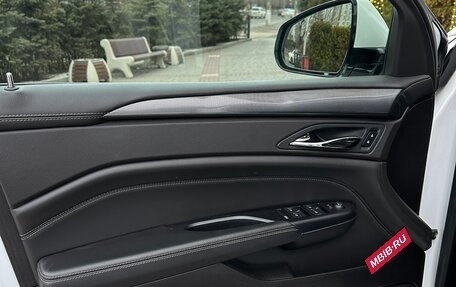 Cadillac SRX II рестайлинг, 2014 год, 1 750 000 рублей, 13 фотография