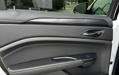 Cadillac SRX II рестайлинг, 2014 год, 1 750 000 рублей, 35 фотография