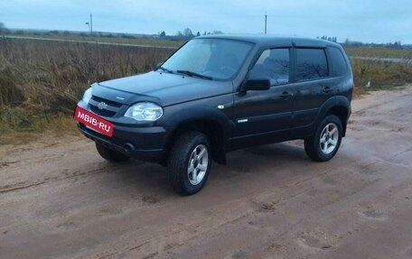 Chevrolet Niva I рестайлинг, 2012 год, 450 000 рублей, 2 фотография