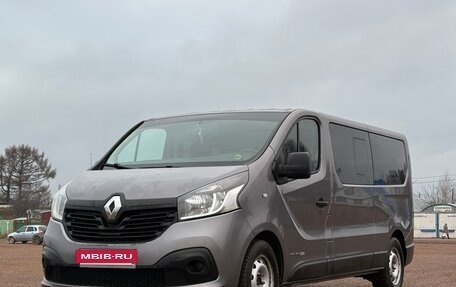 Renault Trafic, 2015 год, 2 150 000 рублей, 2 фотография