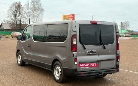 Renault Trafic, 2015 год, 2 150 000 рублей, 5 фотография