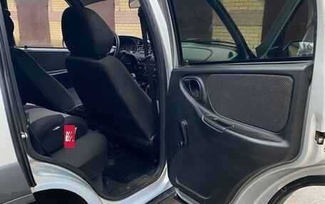 Chevrolet Niva I рестайлинг, 2010 год, 575 000 рублей, 10 фотография