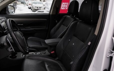 Mitsubishi Outlander III рестайлинг 3, 2012 год, 1 134 860 рублей, 13 фотография