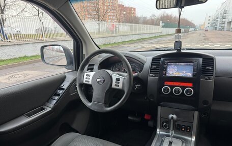 Nissan Navara (Frontier), 2010 год, 1 120 000 рублей, 13 фотография
