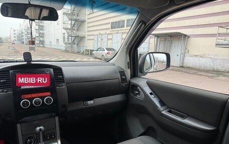 Nissan Navara (Frontier), 2010 год, 1 120 000 рублей, 14 фотография