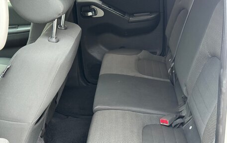 Nissan Navara (Frontier), 2010 год, 1 120 000 рублей, 18 фотография