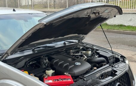 Nissan Navara (Frontier), 2010 год, 1 120 000 рублей, 20 фотография