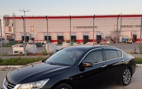 Honda Accord IX рестайлинг, 2013 год, 1 650 000 рублей, 5 фотография