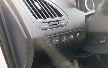 Hyundai ix35 I рестайлинг, 2014 год, 1 500 000 рублей, 10 фотография