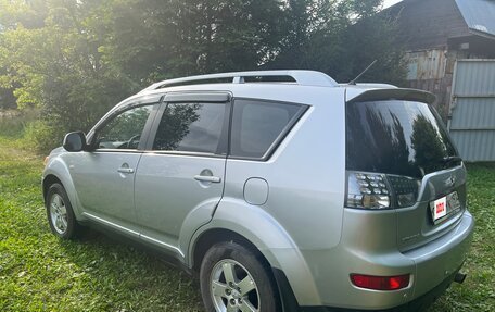 Mitsubishi Outlander III рестайлинг 3, 2007 год, 850 000 рублей, 12 фотография