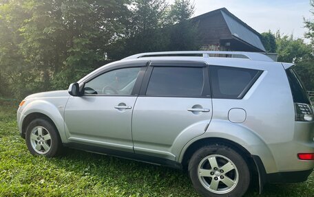 Mitsubishi Outlander III рестайлинг 3, 2007 год, 850 000 рублей, 23 фотография