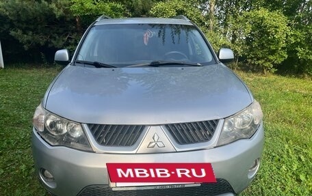 Mitsubishi Outlander III рестайлинг 3, 2007 год, 850 000 рублей, 17 фотография