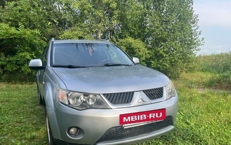 Mitsubishi Outlander III рестайлинг 3, 2007 год, 850 000 рублей, 22 фотография