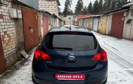 Opel Astra J, 2011 год, 650 000 рублей, 6 фотография