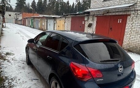 Opel Astra J, 2011 год, 650 000 рублей, 5 фотография