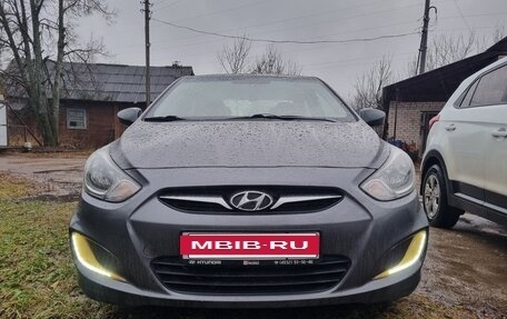 Hyundai Solaris II рестайлинг, 2013 год, 785 000 рублей, 2 фотография