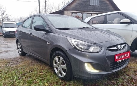 Hyundai Solaris II рестайлинг, 2013 год, 785 000 рублей, 4 фотография