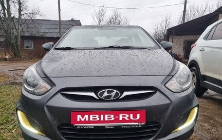 Hyundai Solaris II рестайлинг, 2013 год, 785 000 рублей, 3 фотография