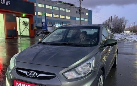 Hyundai Solaris II рестайлинг, 2013 год, 785 000 рублей, 13 фотография