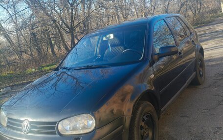 Volkswagen Golf IV, 2000 год, 300 000 рублей, 2 фотография