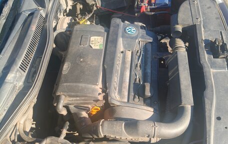 Volkswagen Golf IV, 2000 год, 300 000 рублей, 8 фотография