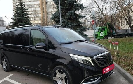 Mercedes-Benz V-Класс, 2020 год, 9 000 000 рублей, 2 фотография
