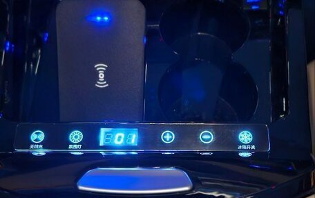 Mercedes-Benz V-Класс, 2020 год, 9 000 000 рублей, 27 фотография