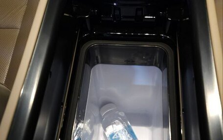 Mercedes-Benz V-Класс, 2020 год, 9 000 000 рублей, 28 фотография