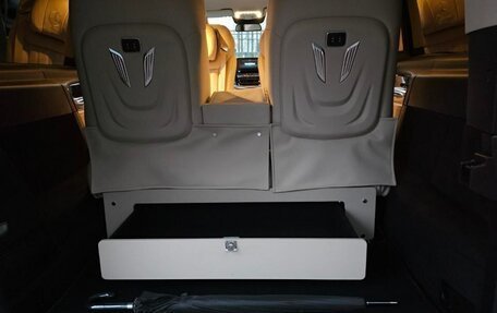 Mercedes-Benz V-Класс, 2020 год, 9 000 000 рублей, 32 фотография